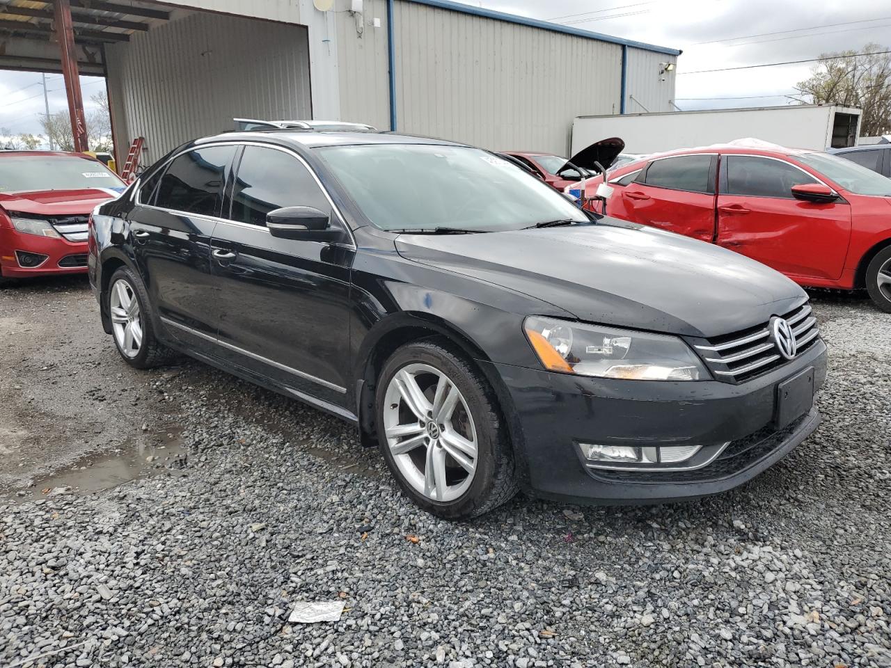 2015 Volkswagen Passat - Image 4