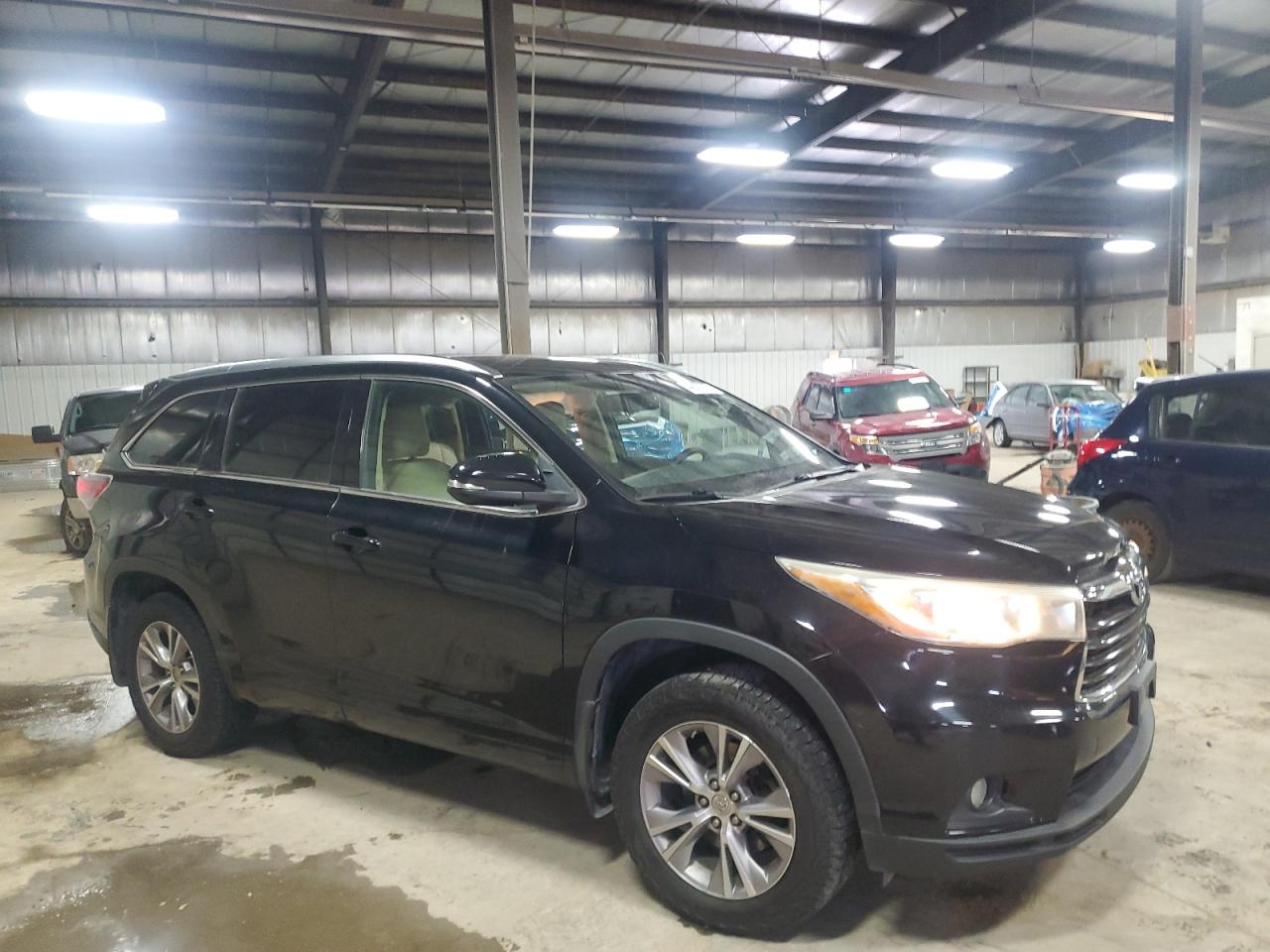 2015 Toyota Highlander - Image 4