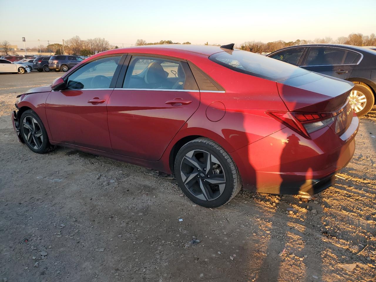 2023 Hyundai Elantra - Image 2