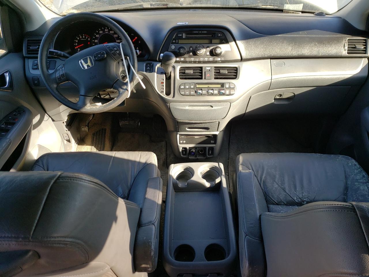 2005 Honda Odyssey - Image 8