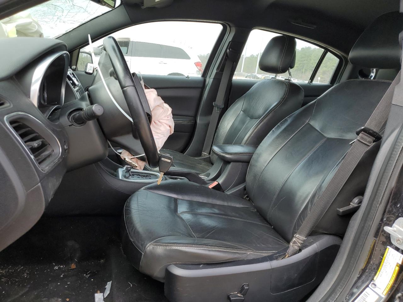 2011 Chrysler 200 - Image 7