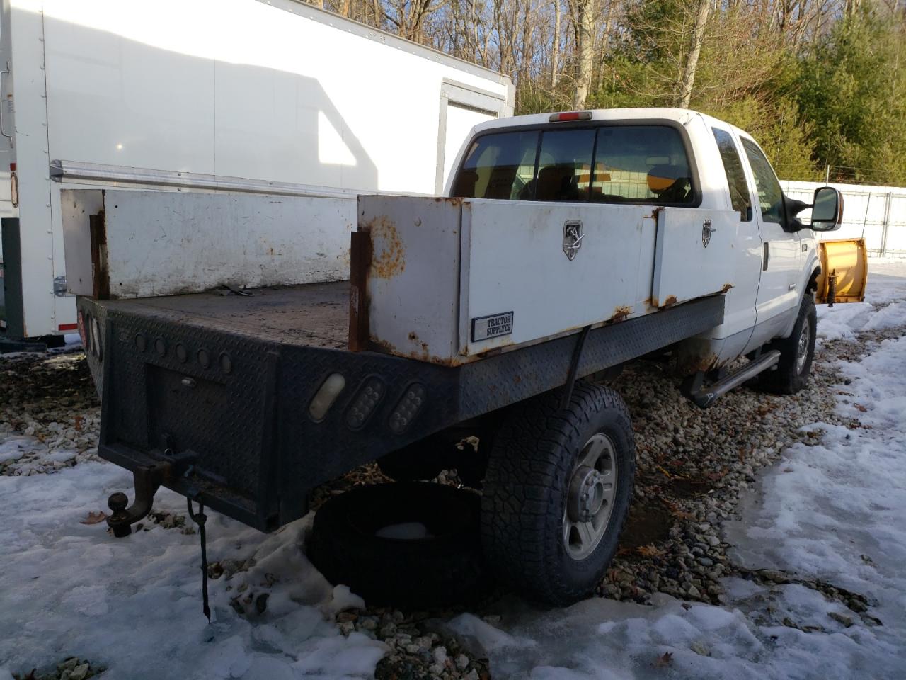 2006 Ford F350 - Image 3