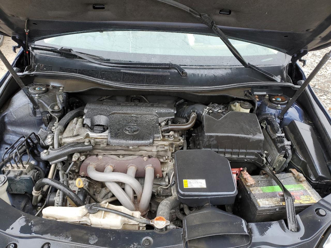 2016 Toyota Camry - Image 11