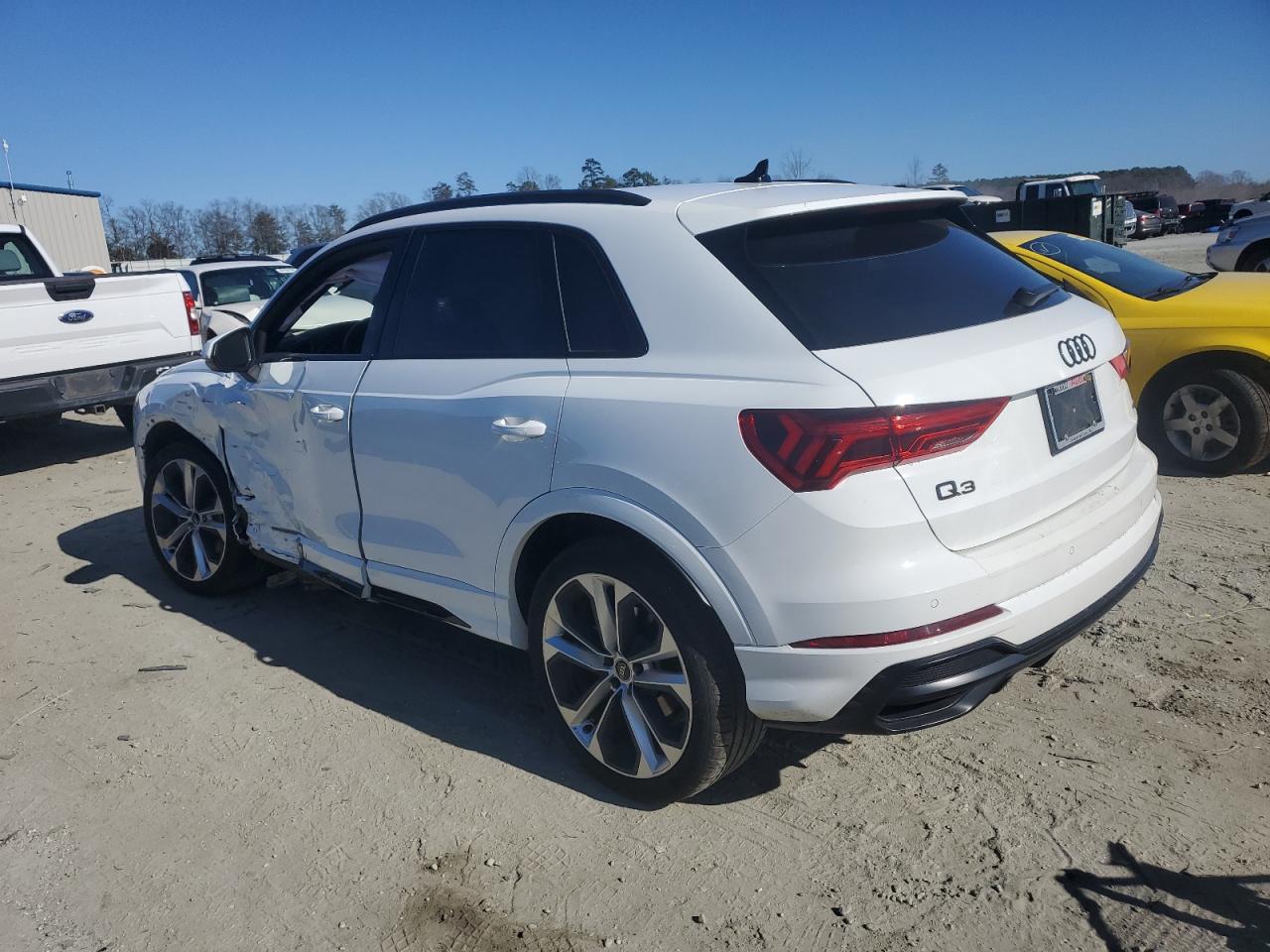 2022 Audi Q3 - Image 2