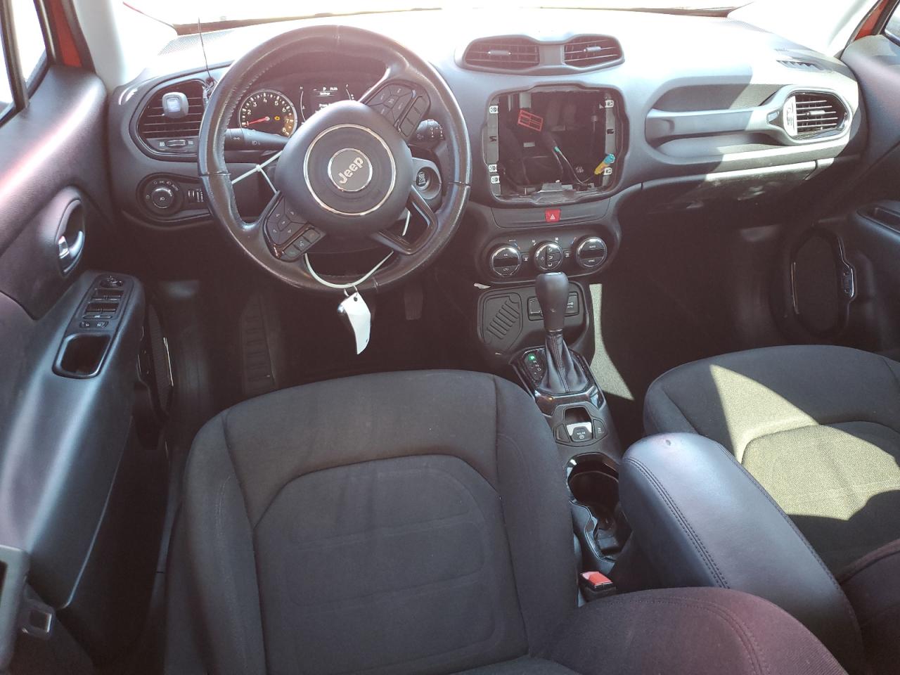 2017 Jeep Renegade - Image 8