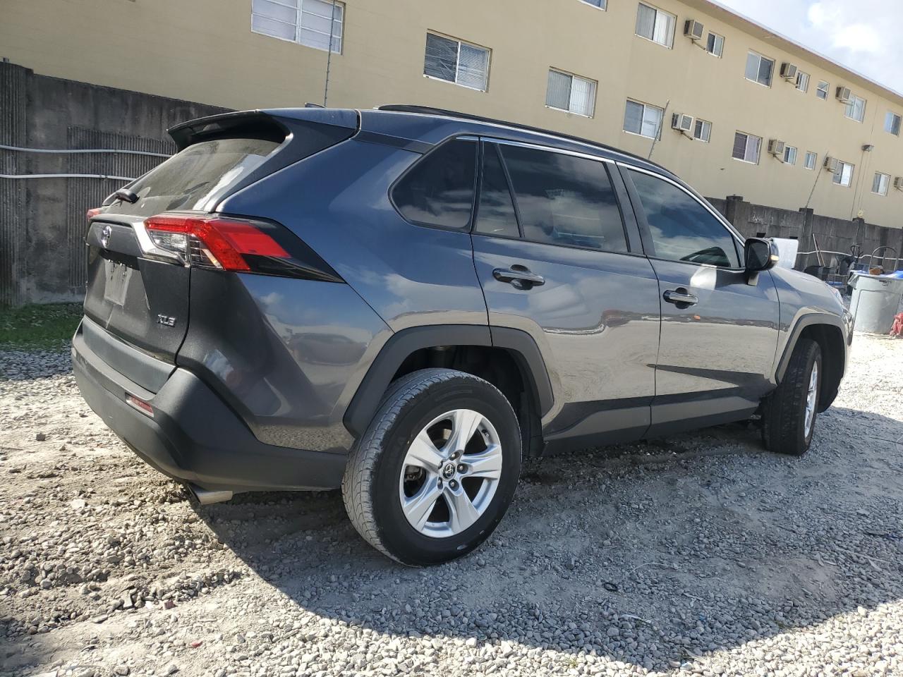 2020 Toyota RAV 4 - Image 3
