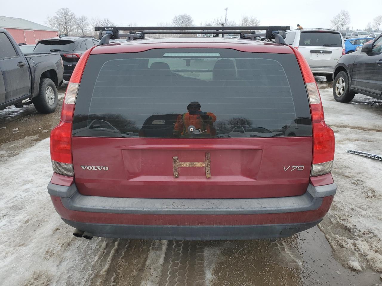2003 Volvo V70 - Image 6