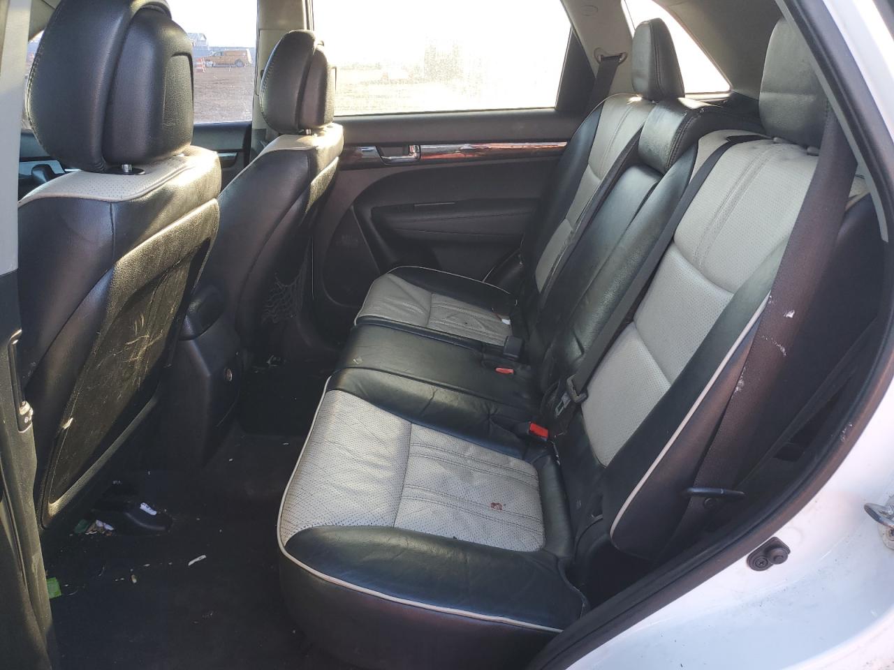 2013 Kia Sorento - Image 11