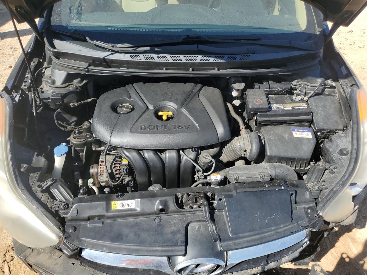 2013 Hyundai Elantra - Image 12