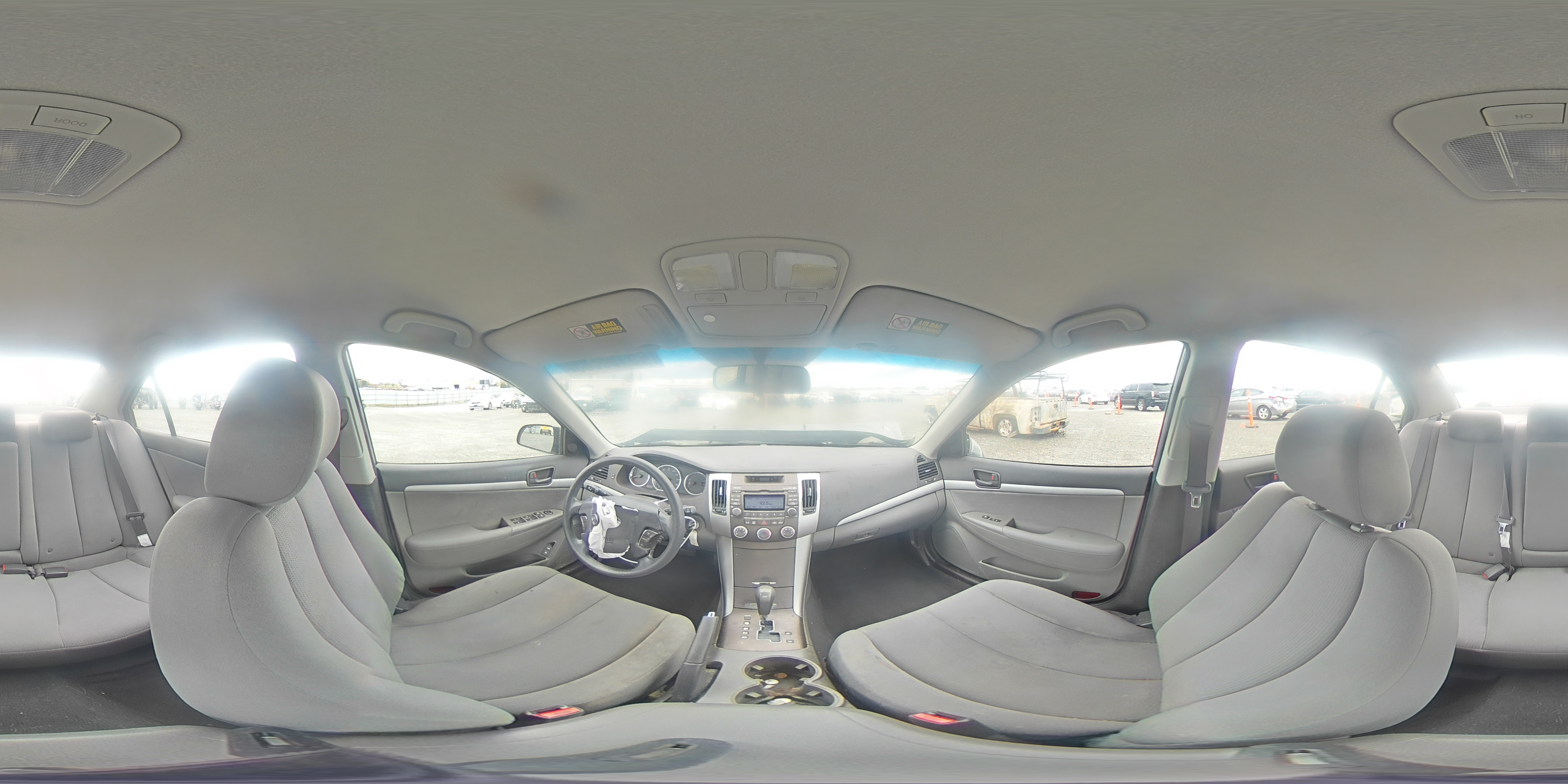 2010 Hyundai Sonata - Image 12