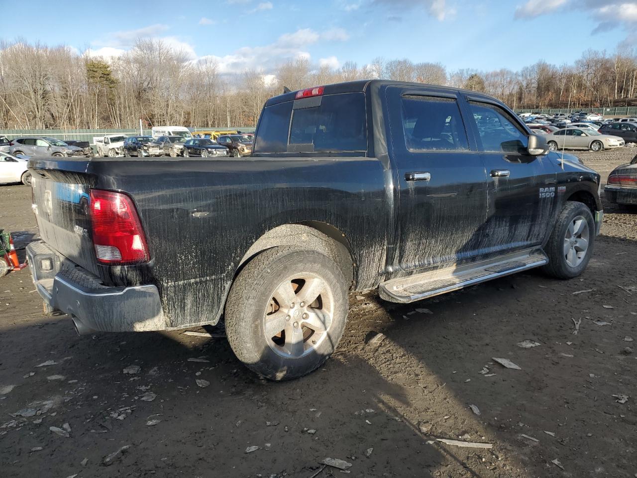 2014 RAM 1500 - Image 3