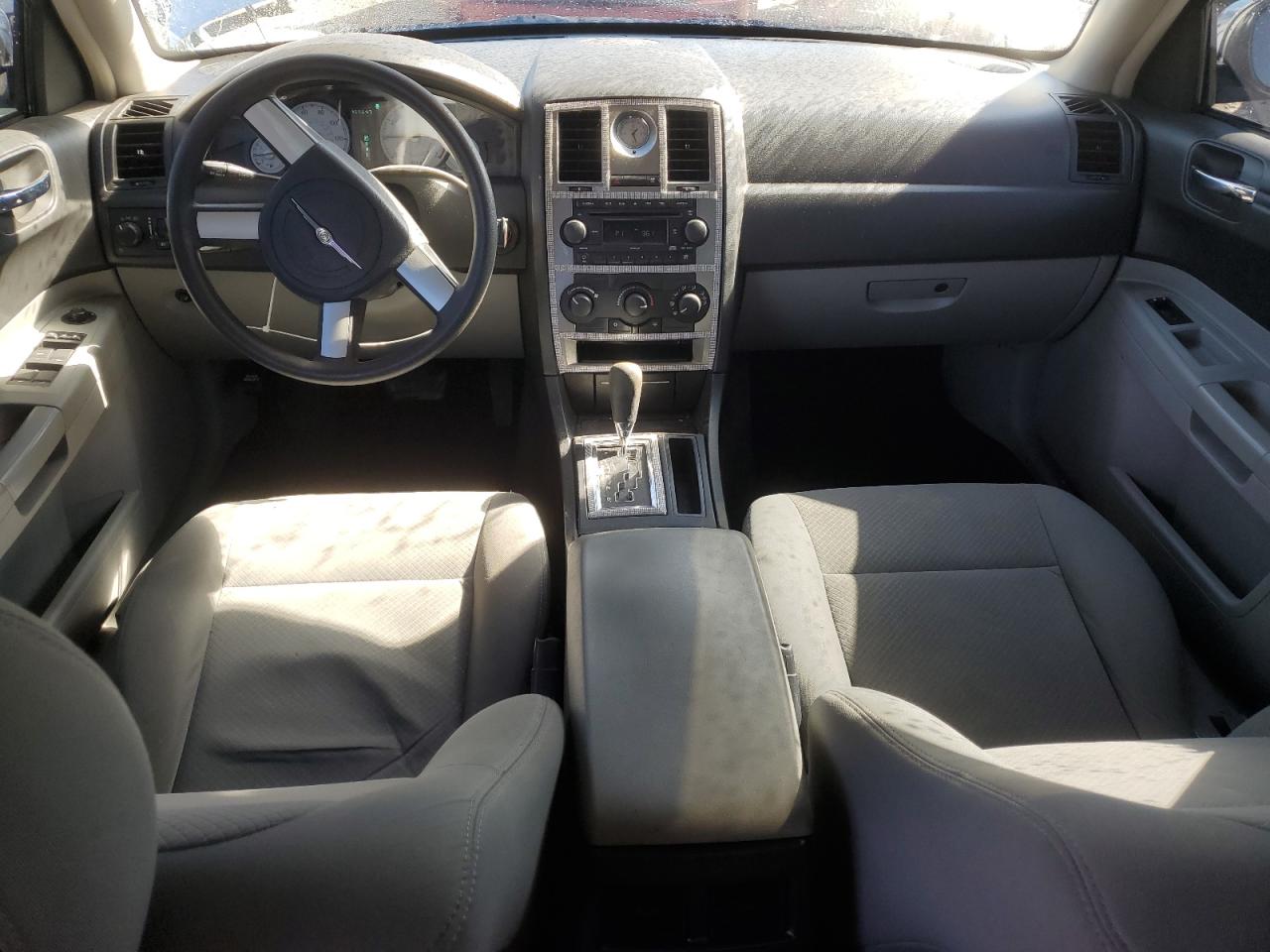 2007 Chrysler 300 - Image 8