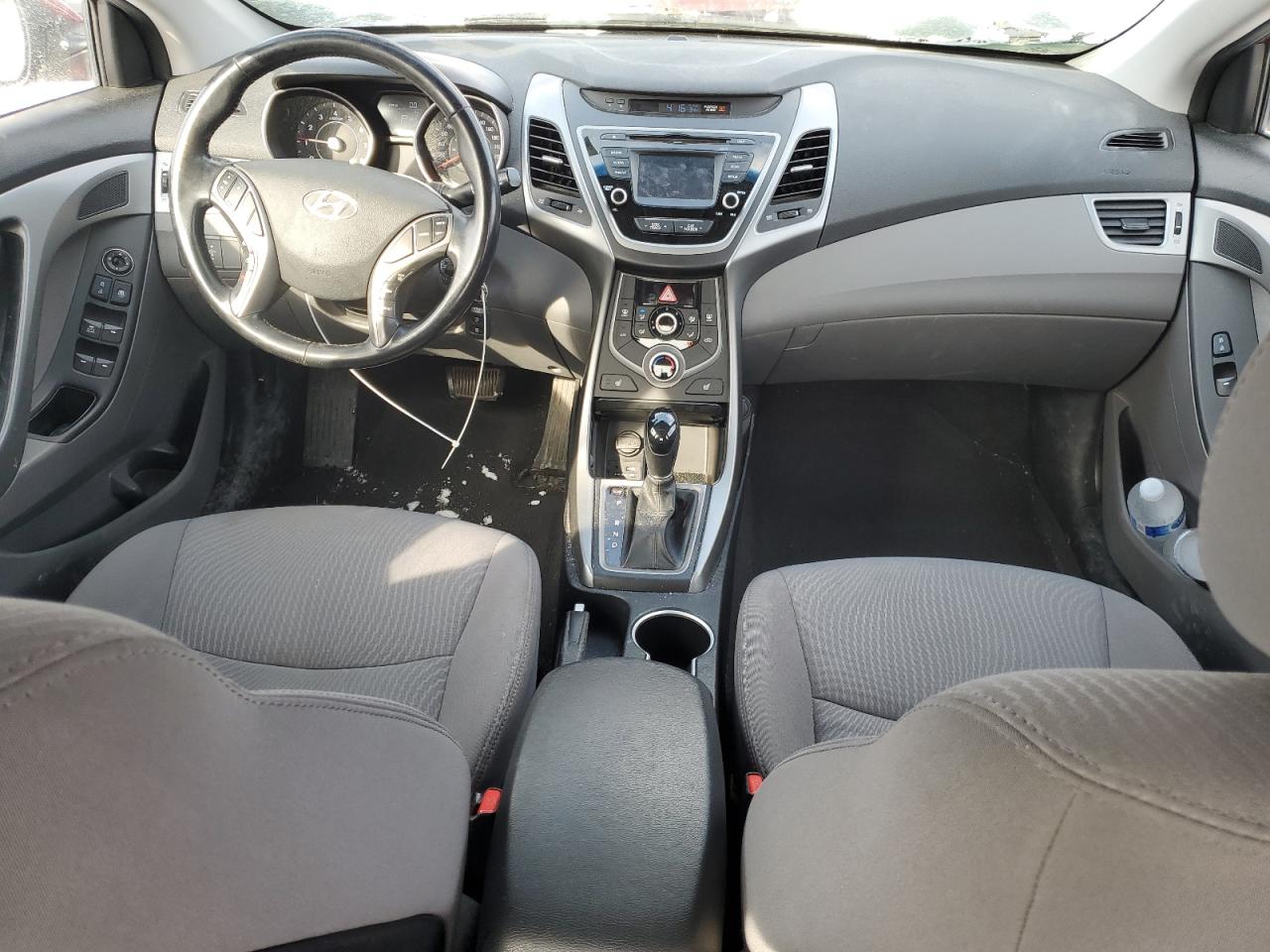 2014 Hyundai Elantra - Image 8