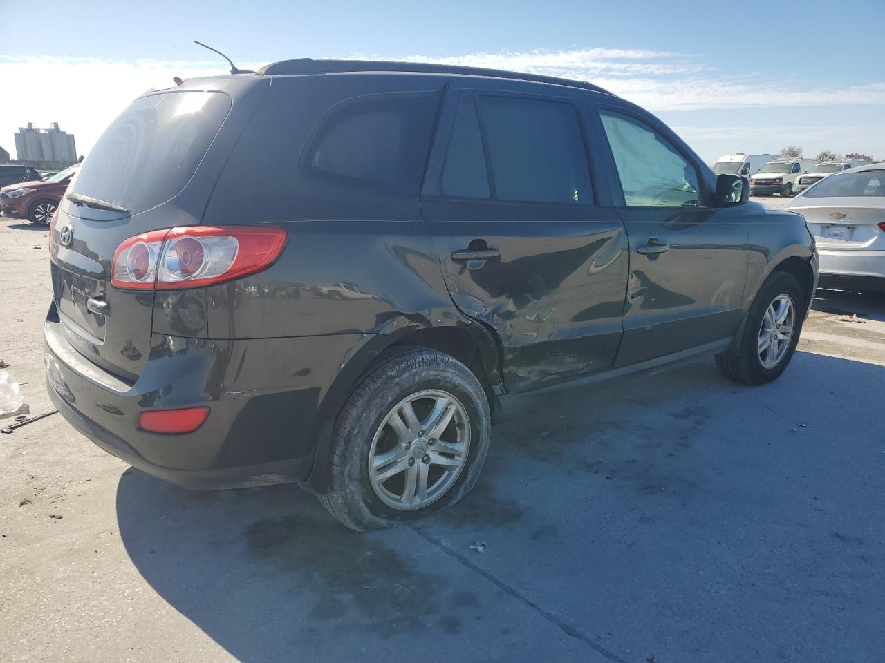 2012 Hyundai Santa Fe - Image 3