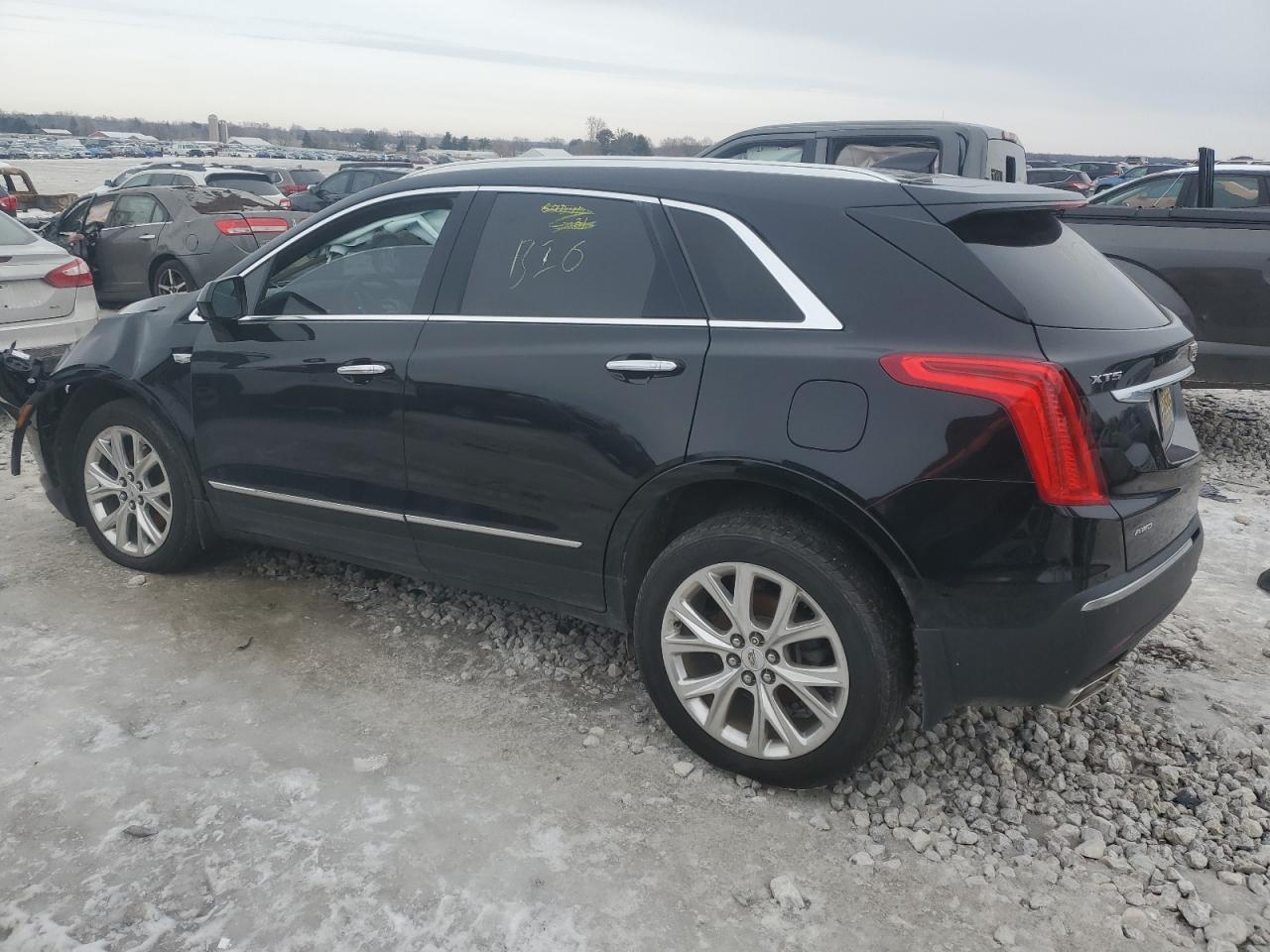 2018 Cadillac XT5 - Image 2