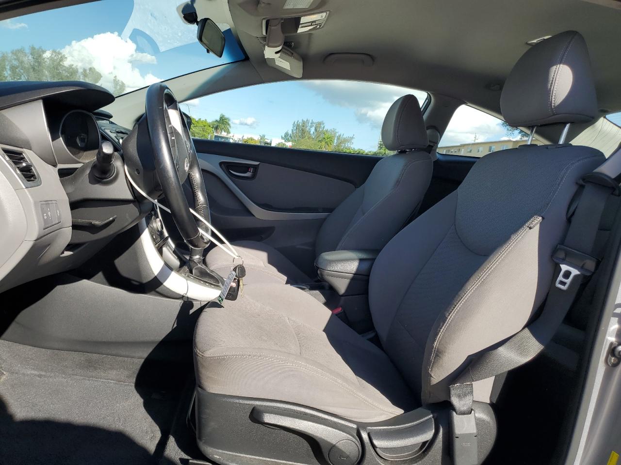 2014 Hyundai Elantra - Image 7