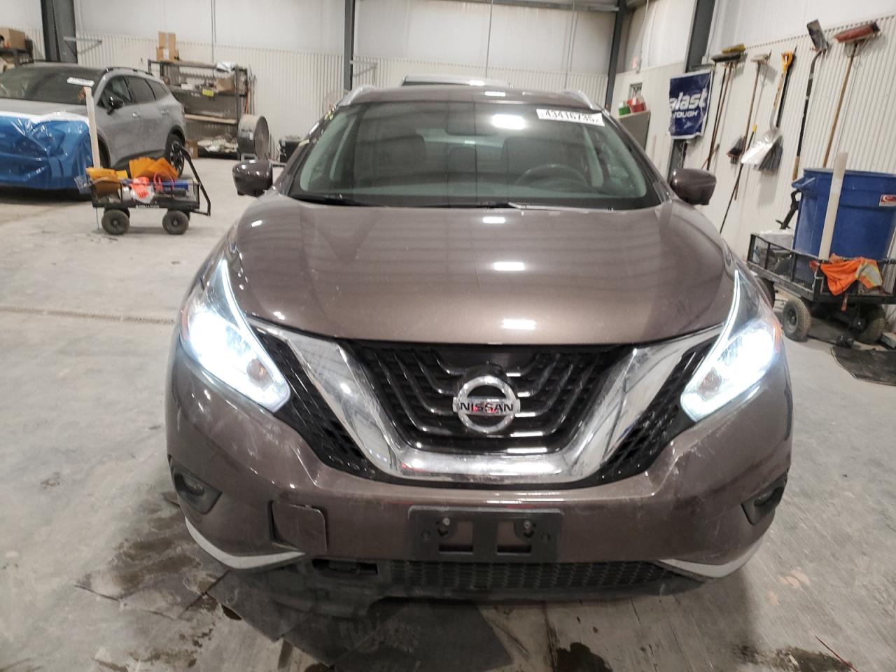 2017 Nissan Murano - Image 5