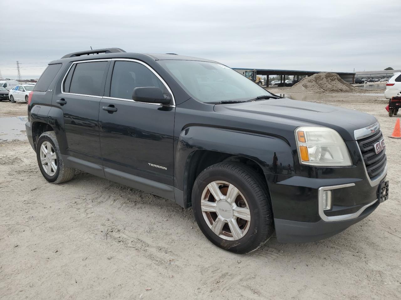 2016 GMC Terrain - Image 4