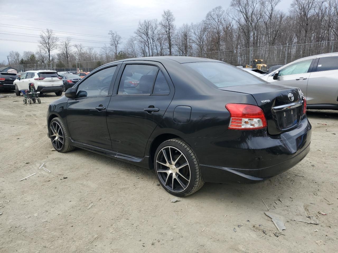 2007 Toyota Yaris - Image 2