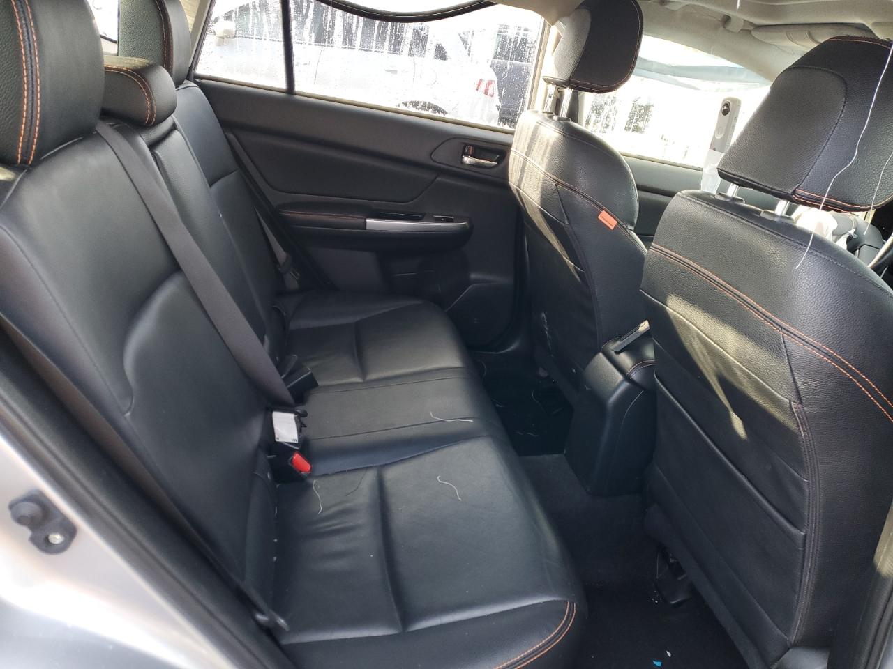 2016 Subaru XV - Image 10