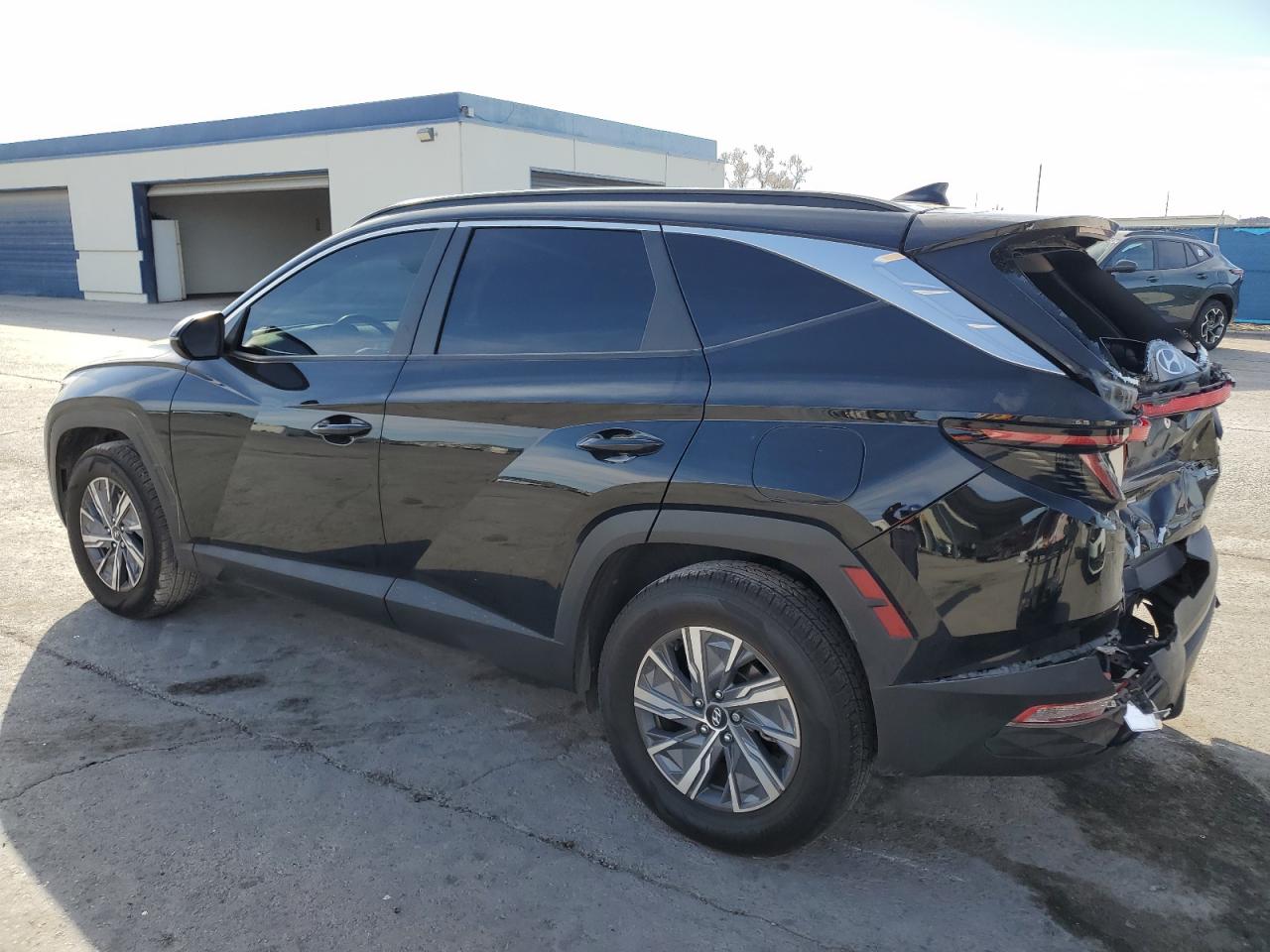 2023 Hyundai Tucson - Image 2