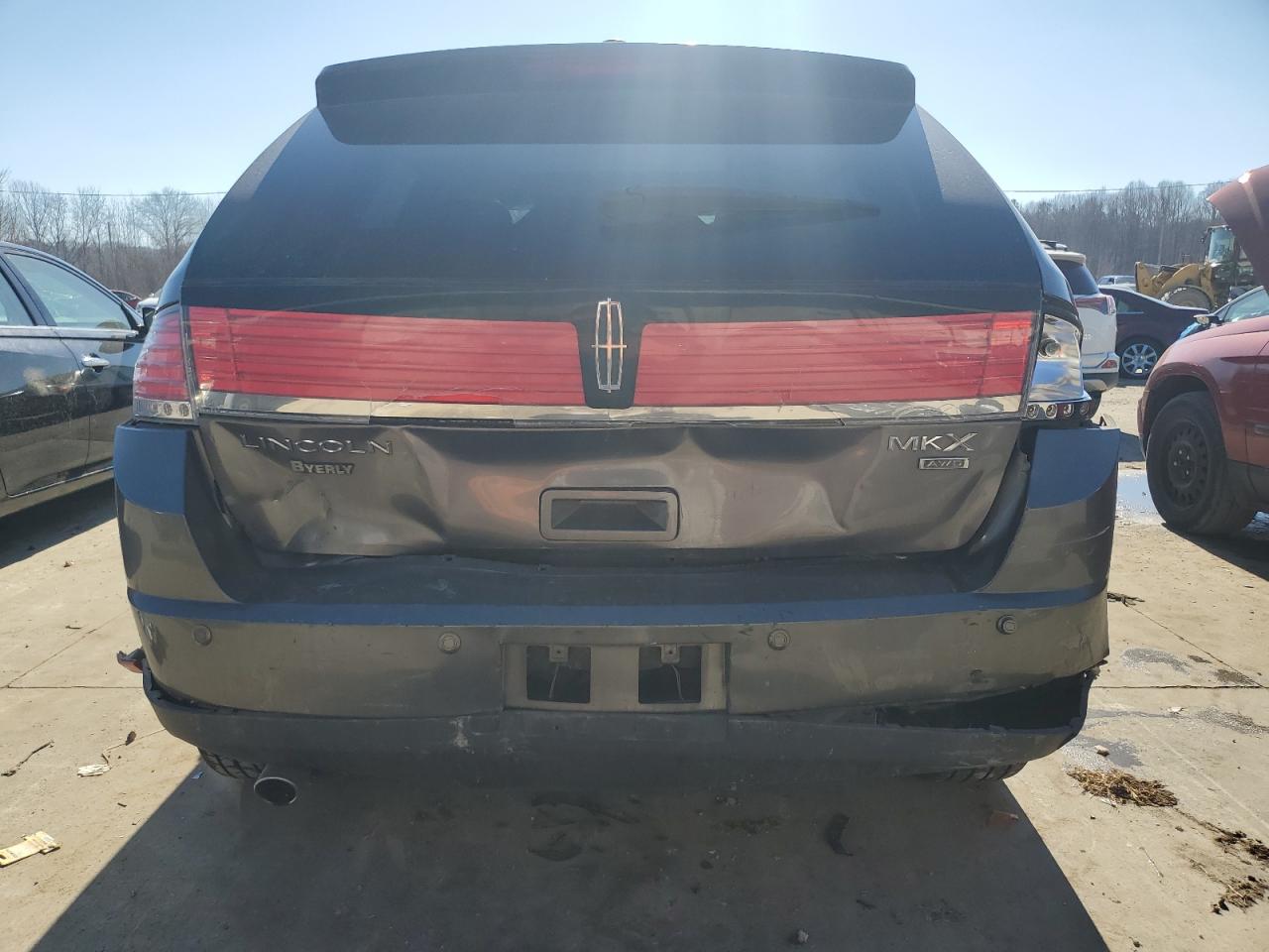 2010 Lincoln MKX - Image 6