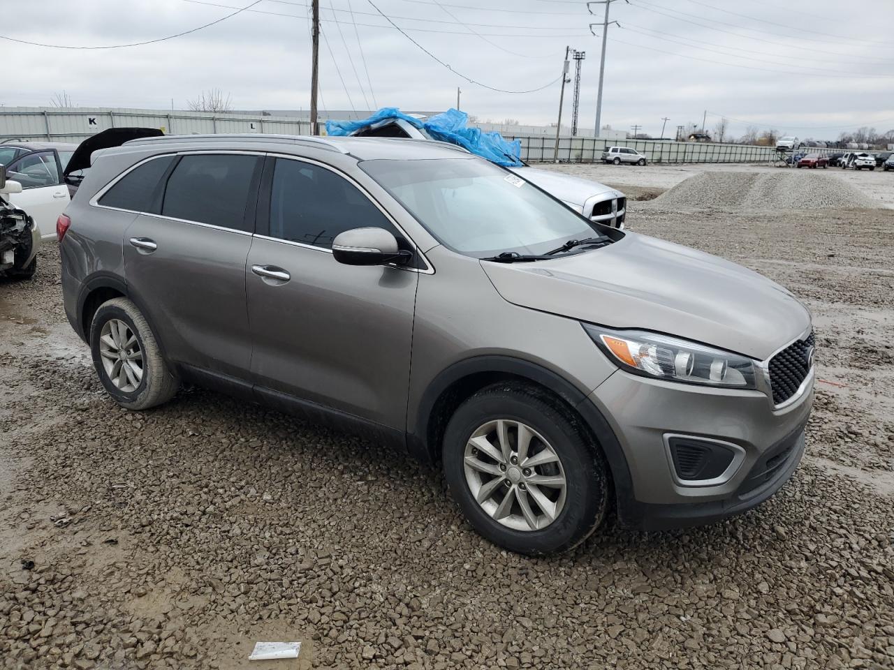 2017 Kia Sorento - Image 4