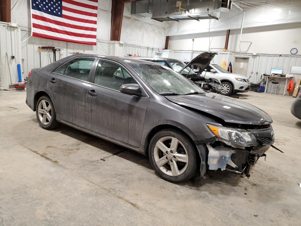 2014 Toyota Camry - Image 4