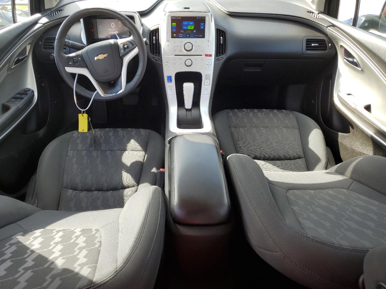 2011 Chevrolet Volt - Image 8