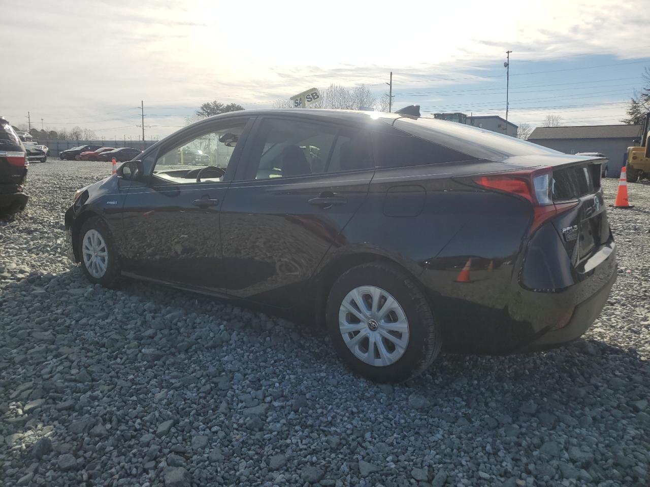 2019 Toyota Prius - Image 2