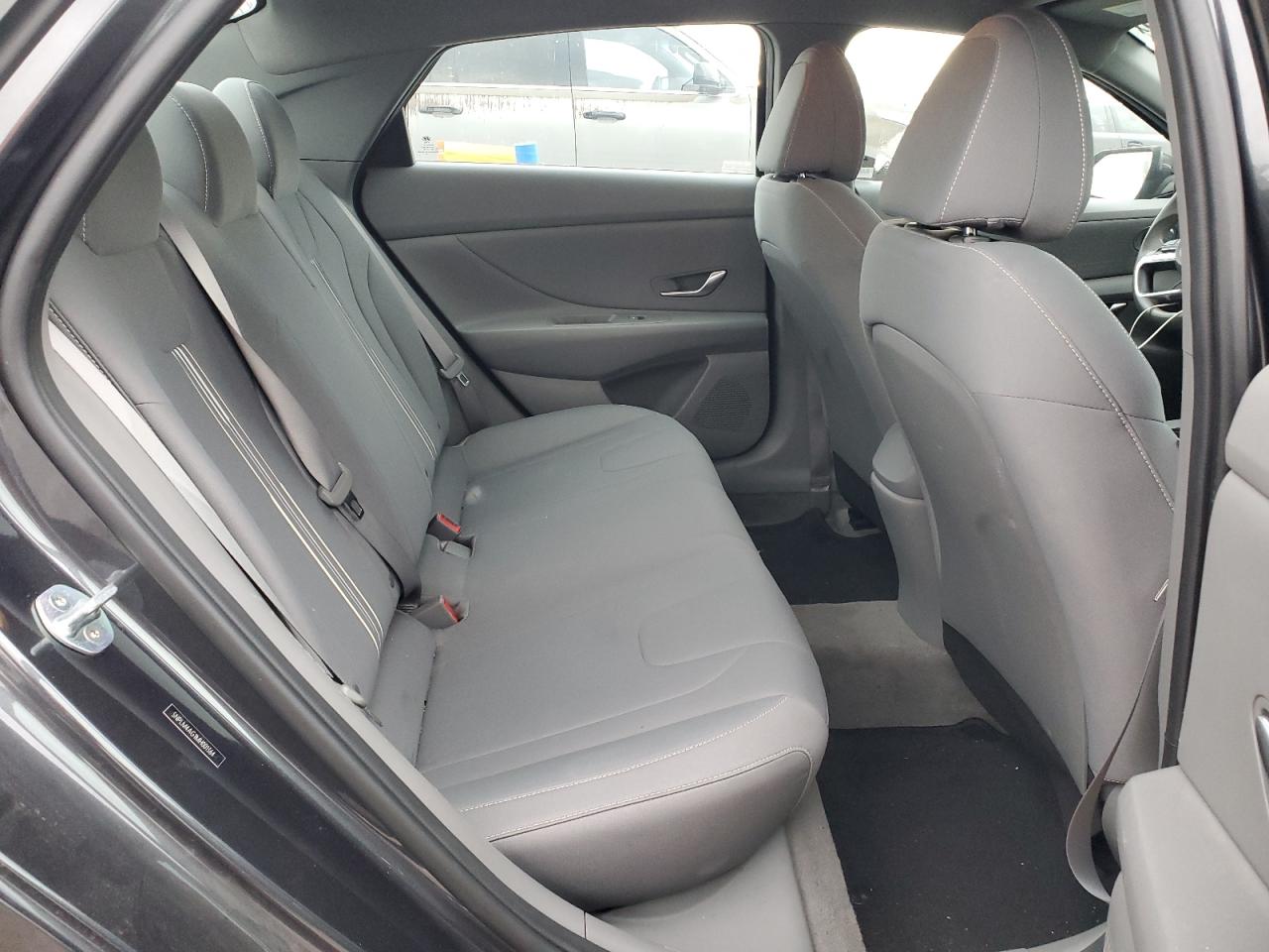 2021 Hyundai Elantra - Image 10
