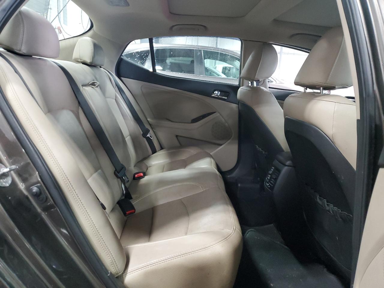 2013 Kia Optima - Image 10