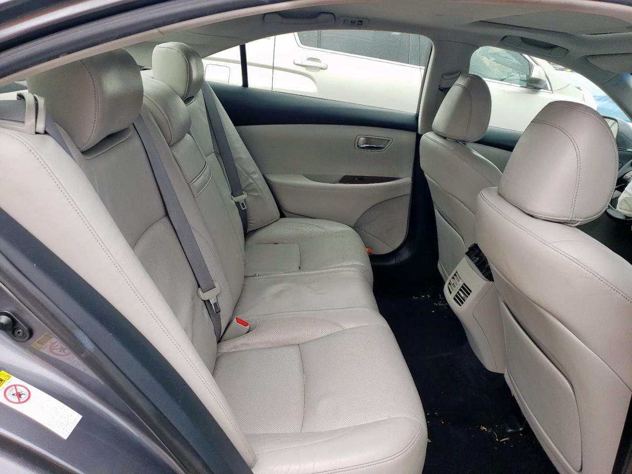 2012 Lexus ES - Image 10