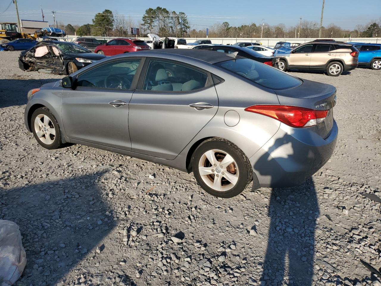 2013 Hyundai Elantra - Image 2