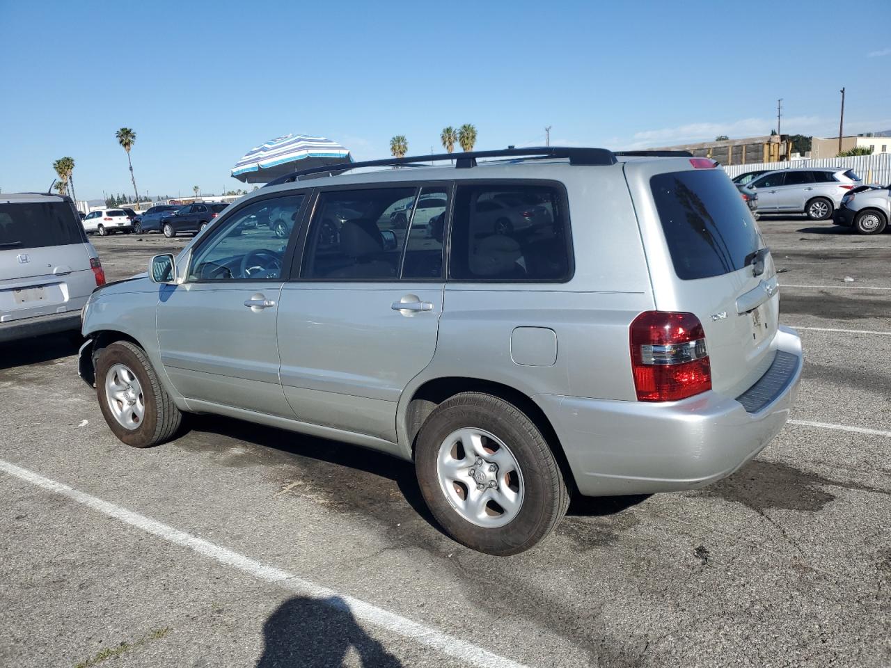 2005 Toyota Highlander - Image 2