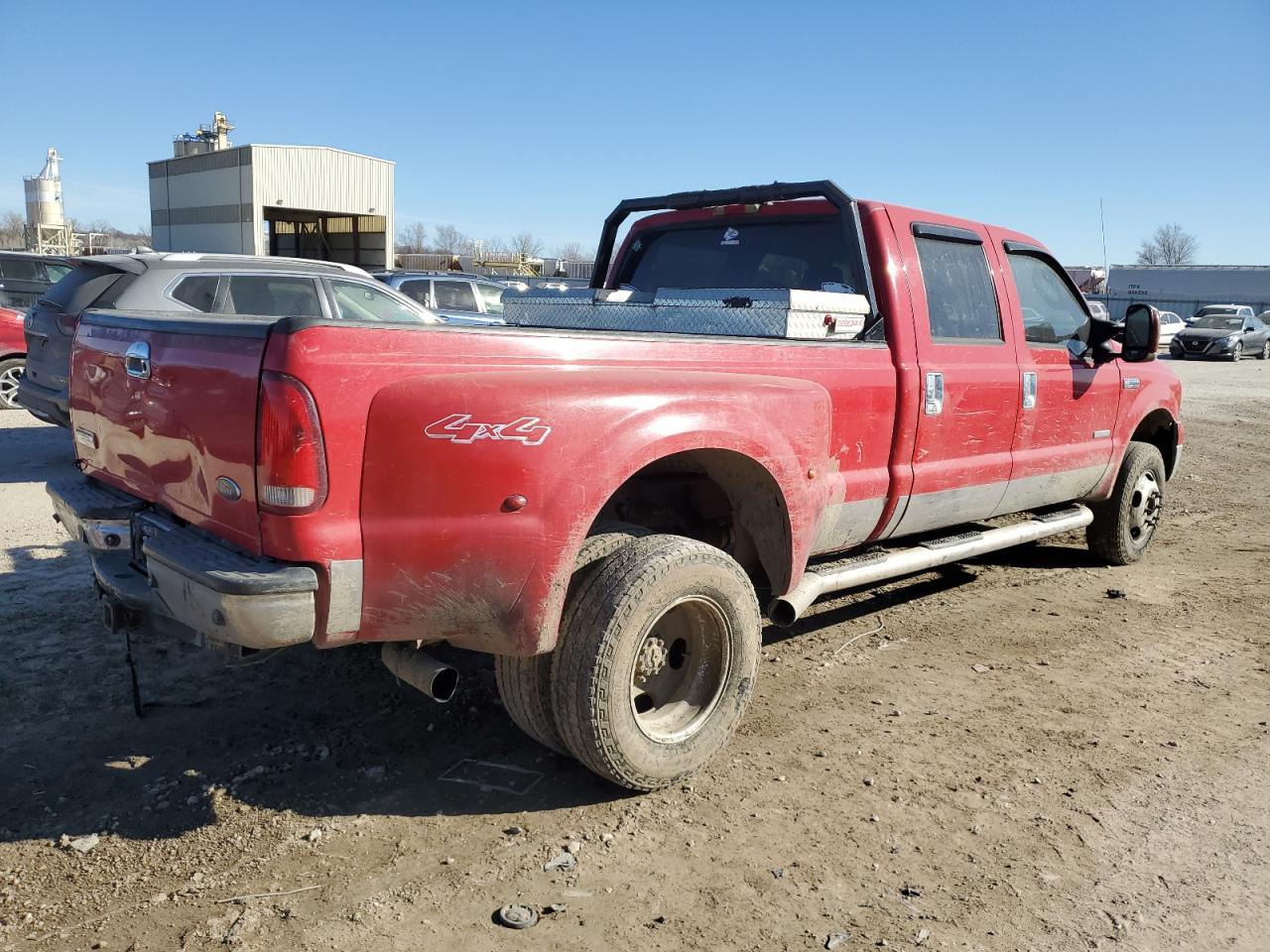 2006 Ford F350 - Image 3