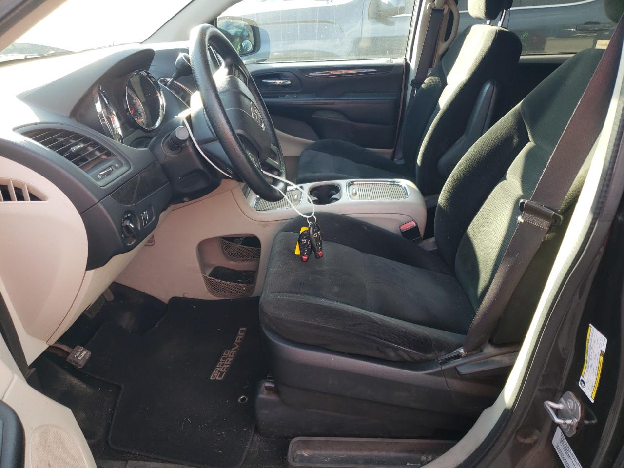 2016 Dodge Caravan - Image 7