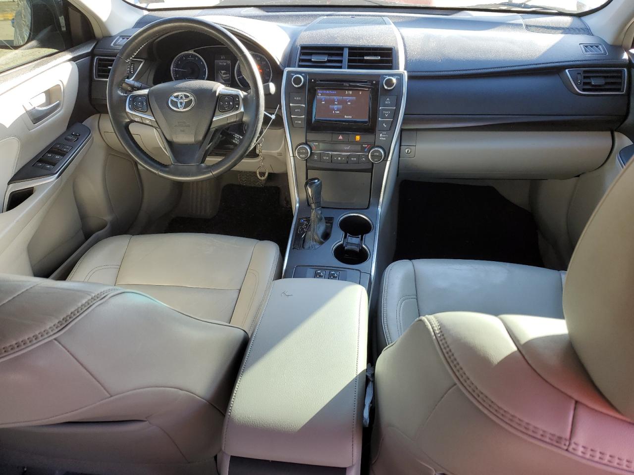 2015 Toyota Camry - Image 8