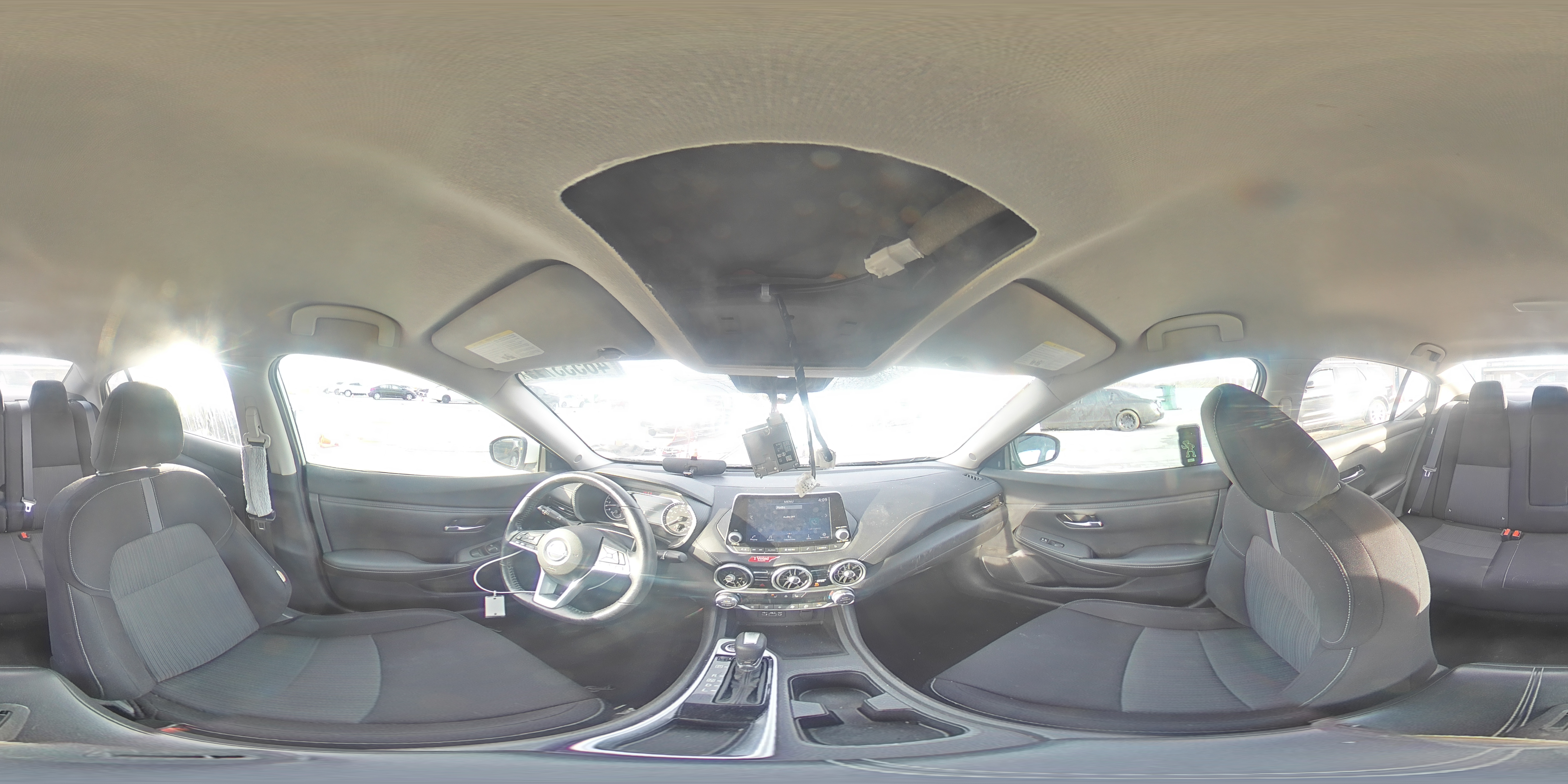 2022 Nissan Sentra - Image 14