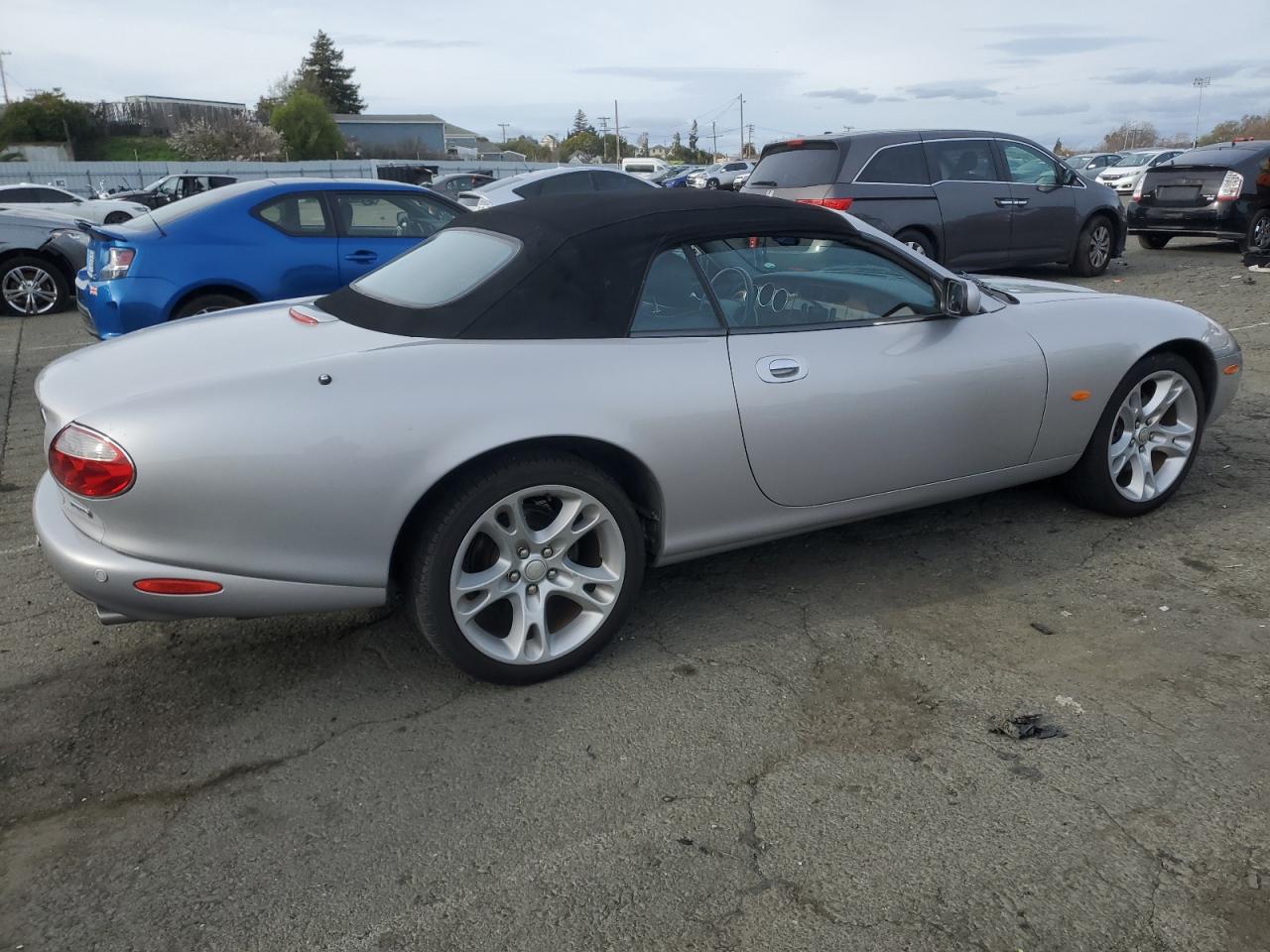 2004 Jaguar XK - Image 3