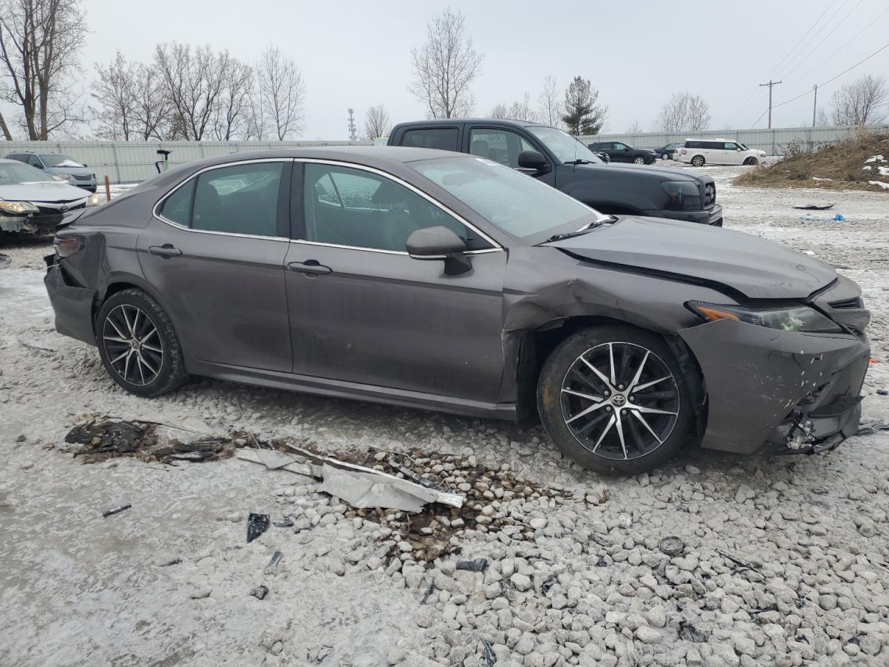 2022 Toyota Camry - Image 4