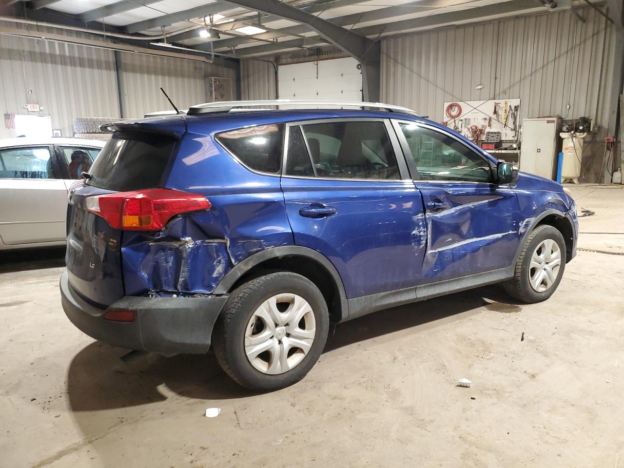 2015 Toyota RAV 4 - Image 3