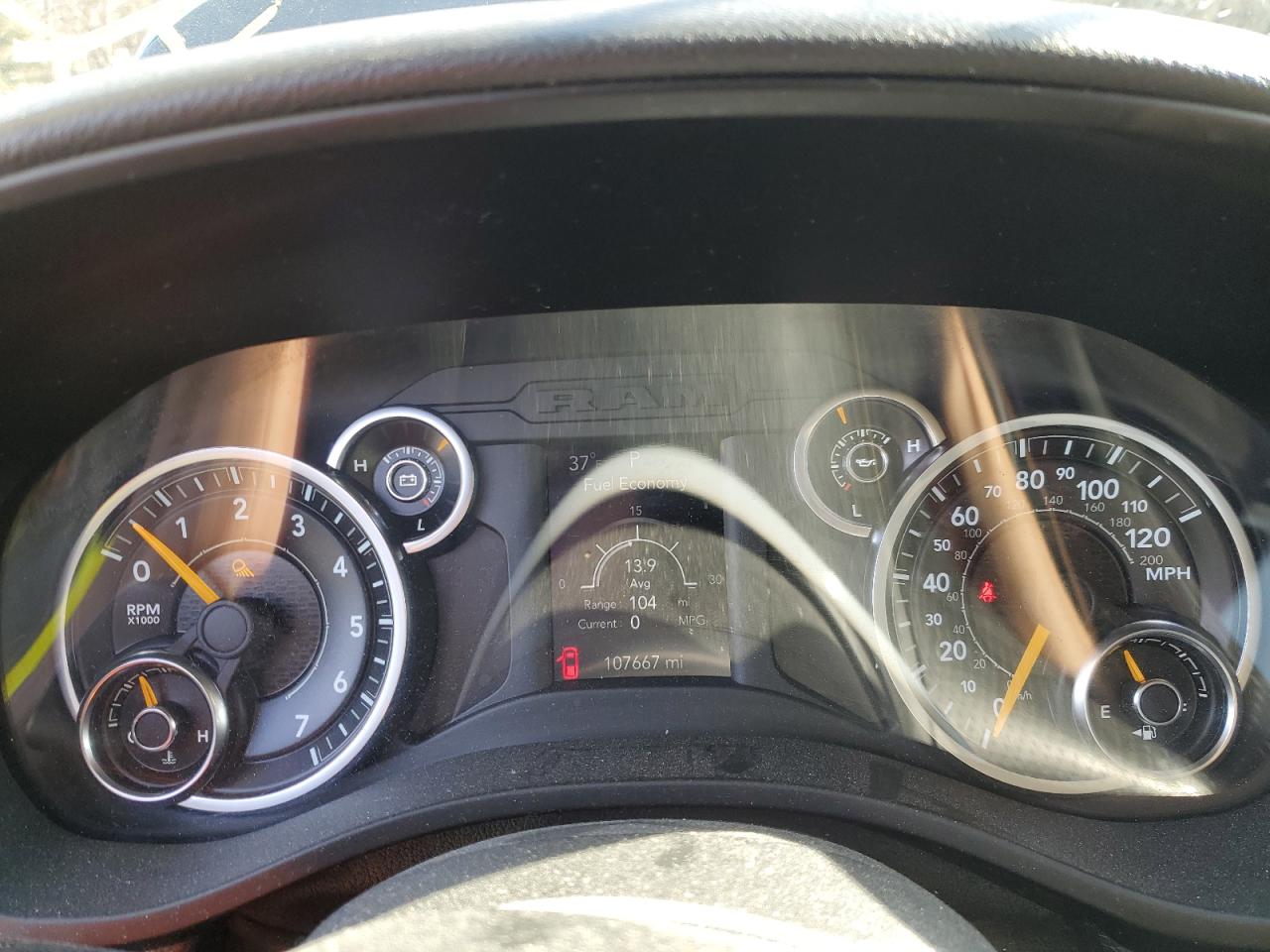 2019 RAM 1500 - Image 9