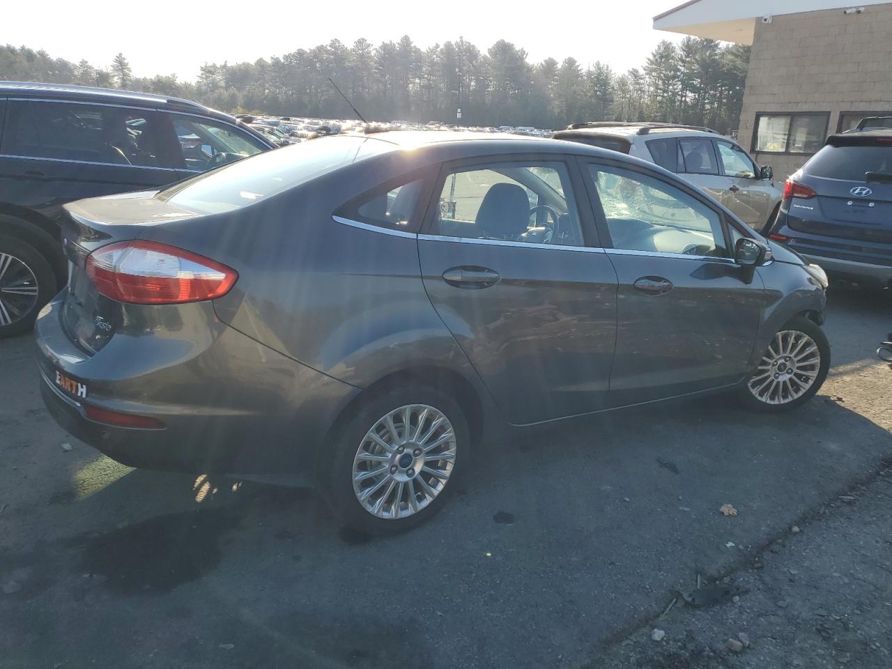 2015 Ford Fiesta - Image 3