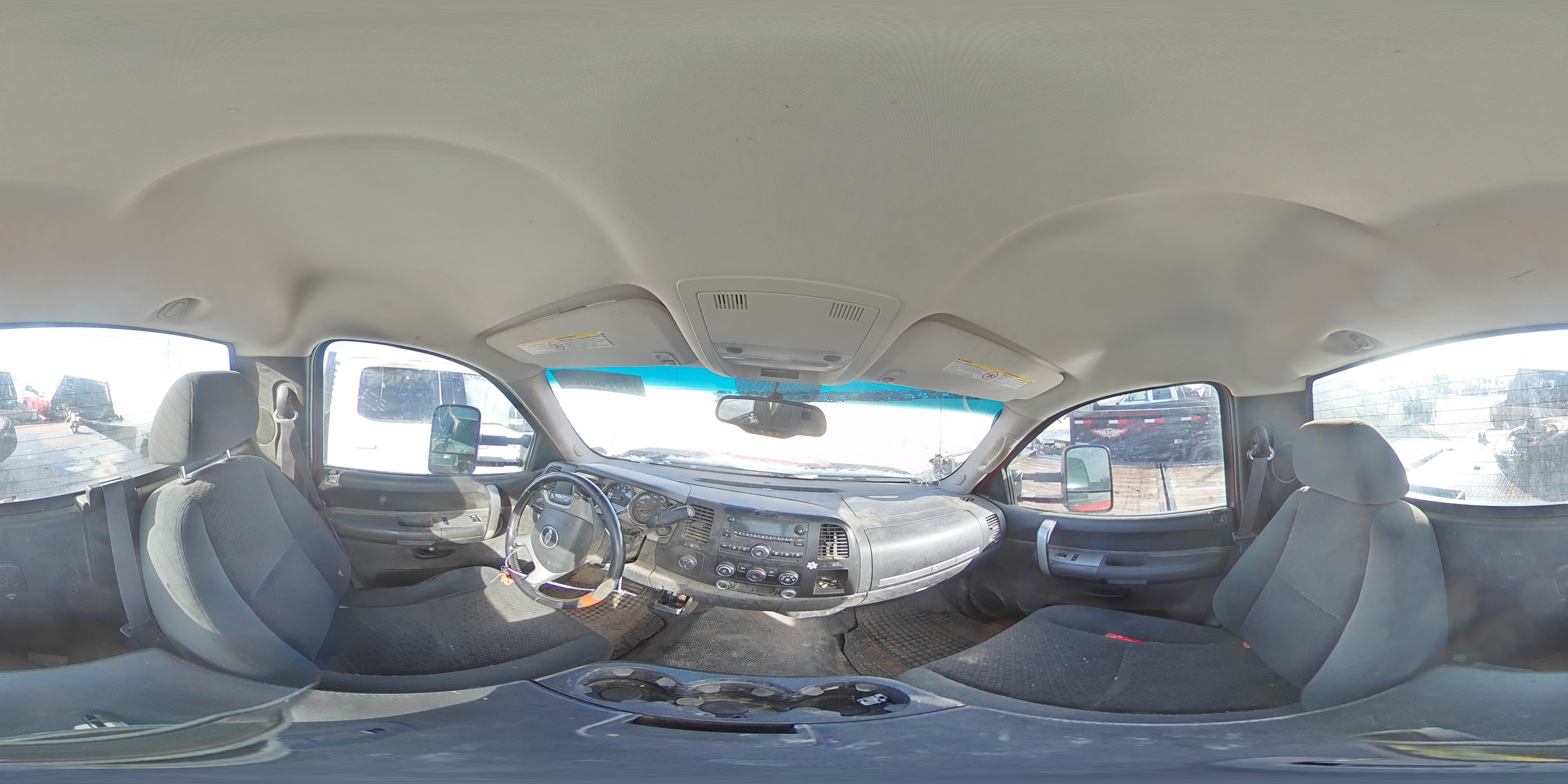 2007 Chevrolet Silverado - Image 12