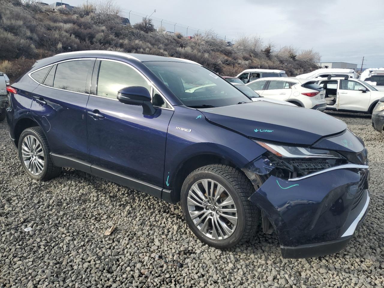 2021 Toyota Venza - Image 4