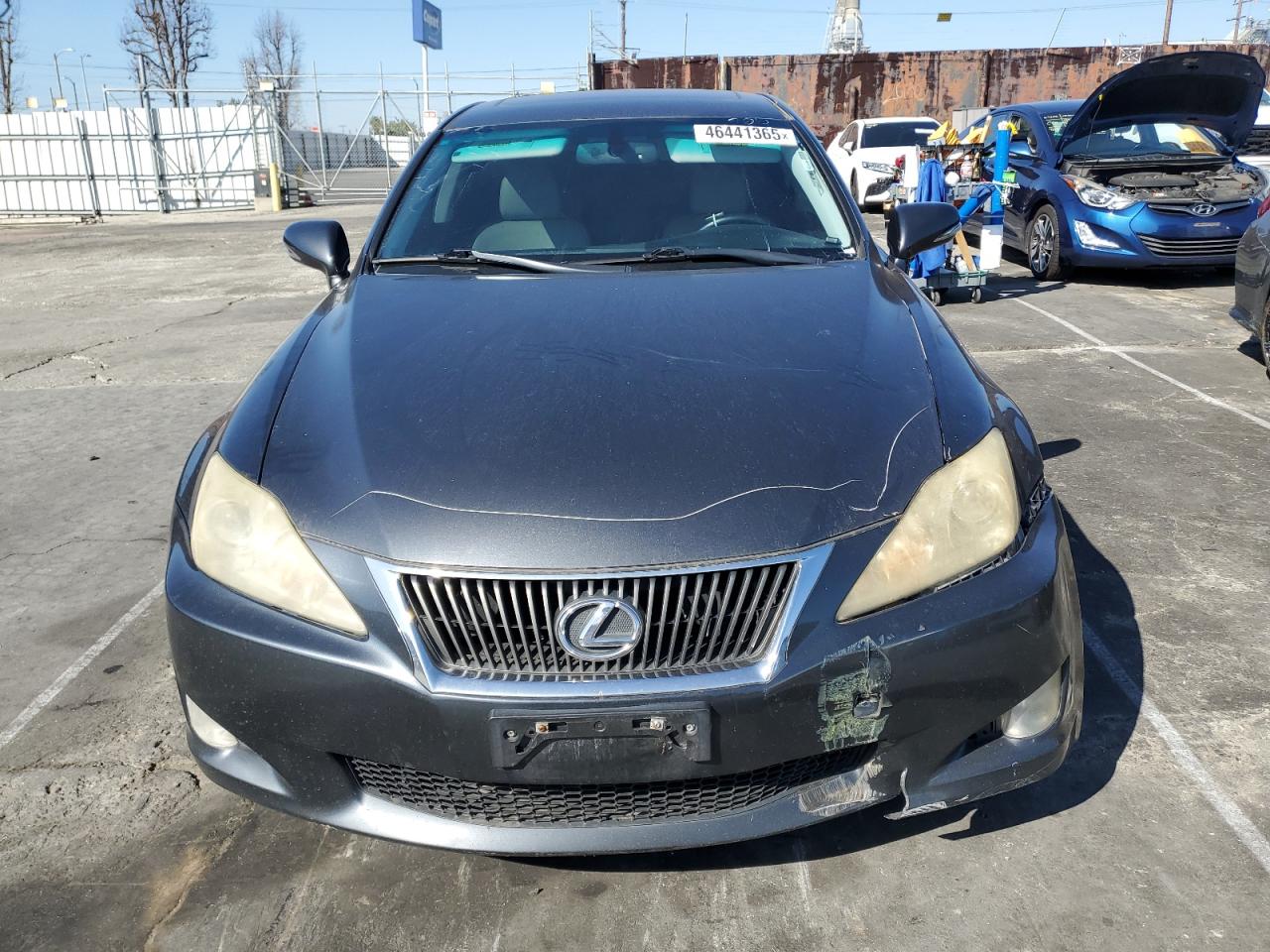 2010 Lexus IS - Image 5