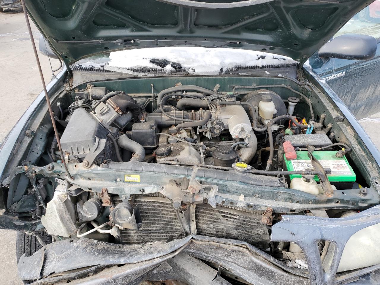 2004 Toyota Tacoma - Image 12
