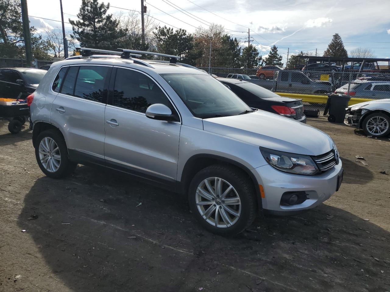 2016 Volkswagen Tiguan - Image 4