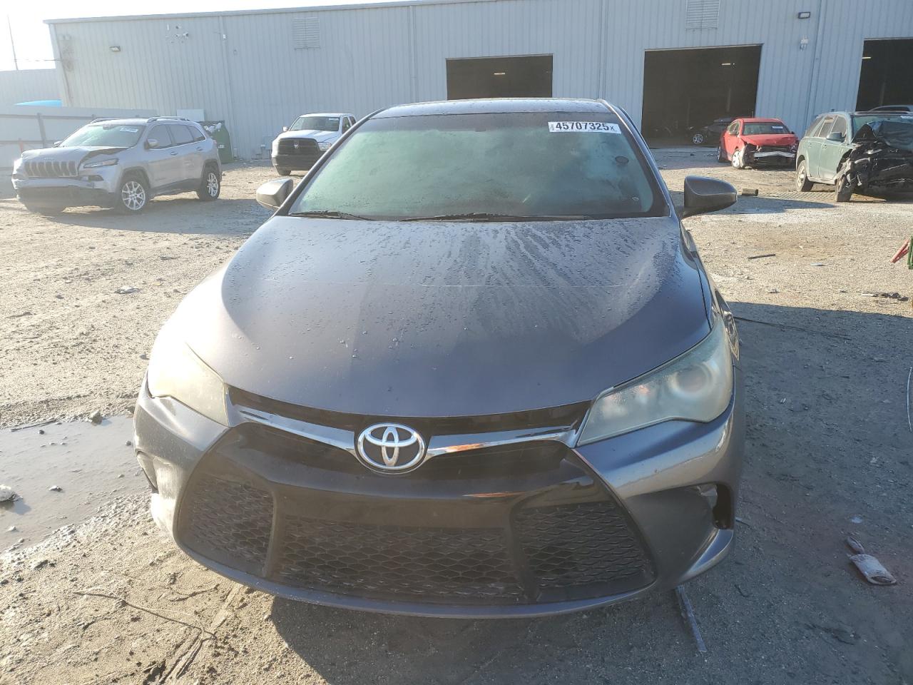 2016 Toyota Camry - Image 5
